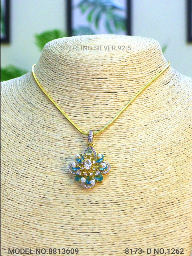 925 Sterling Silver Pendant