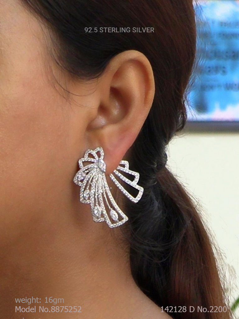 Serena Velvet Earrings — LJ-10VTV70