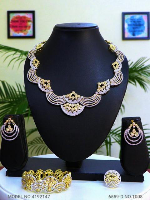 Traditional Zirconia Jewelry Set for Classy Women