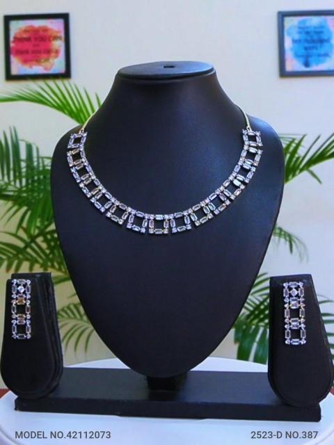 Smart Alternative to Expensive Diamond Jewelry