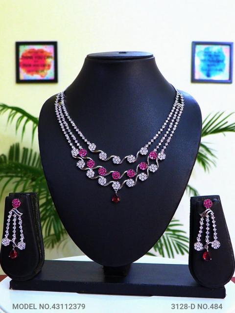 Fine Fashion Classic Necklace Set