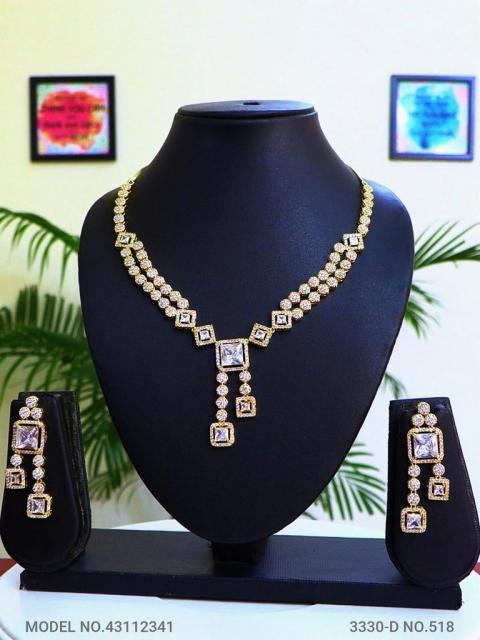 eye catchy Necklace set