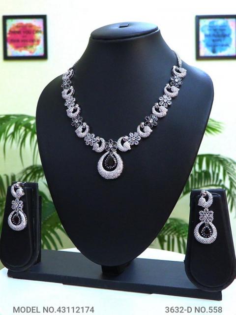 Classic Cz Jewelry Set with Earrings