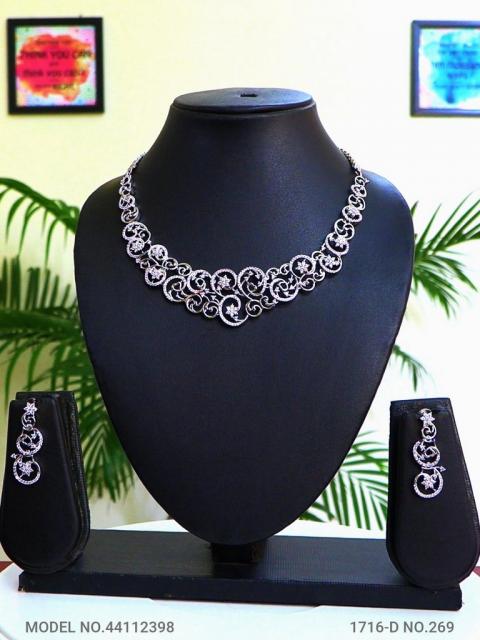 Partywear Classic Jewelry Set