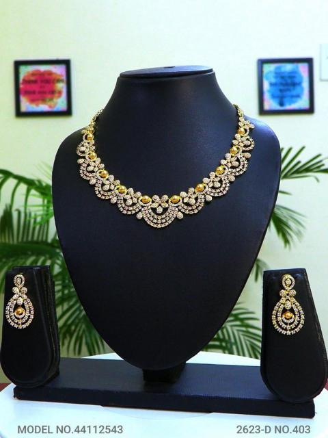 Fine Fashion Classic Necklace Set