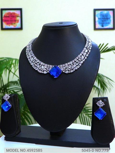 Amazing Traditional Jewelry Set