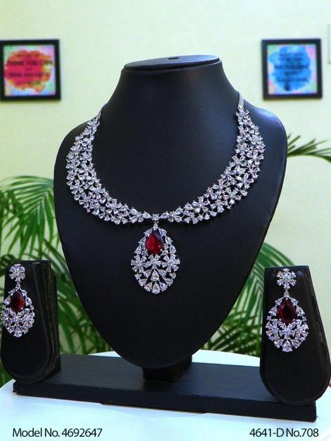 Trendy Traditional Necklace Set | Ideal Birthday Gift