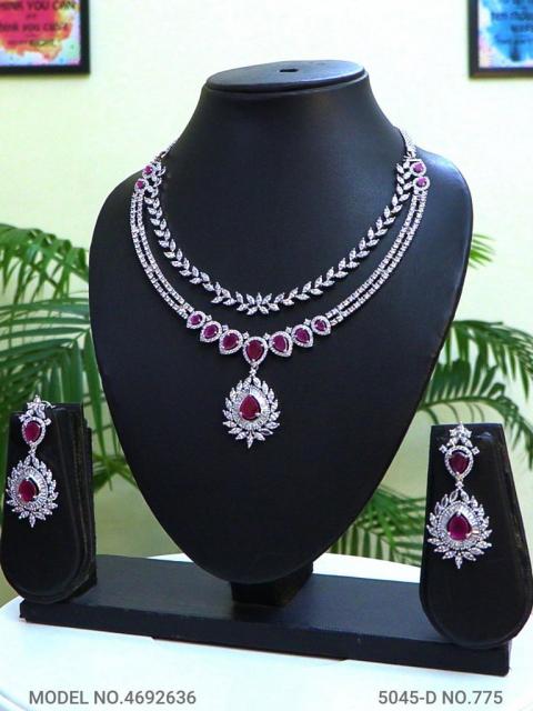 Statement American Diamond Set