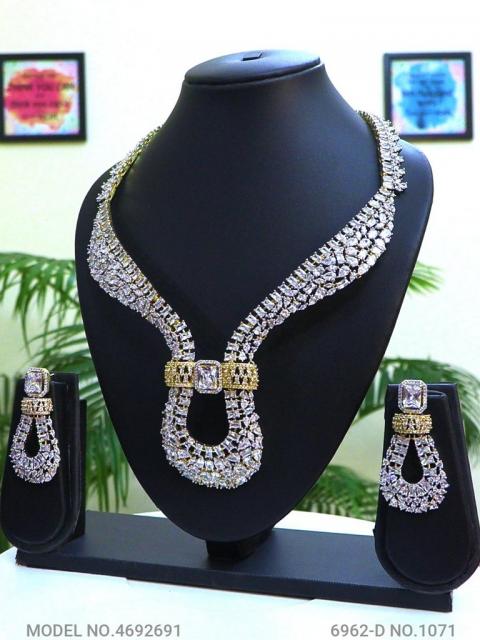 Statement American Diamond Set