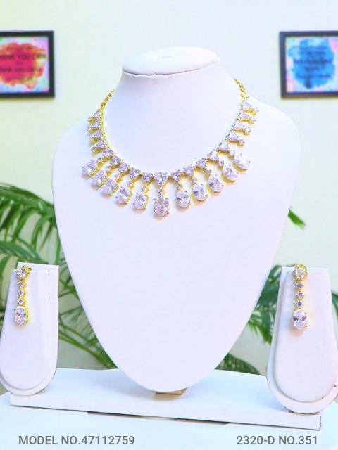 Fine Fashion Classic Necklace Set