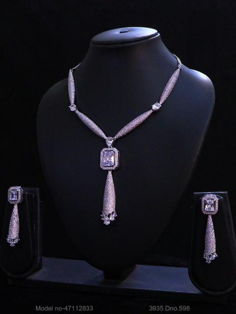 A Classic Cz Set for all Parties