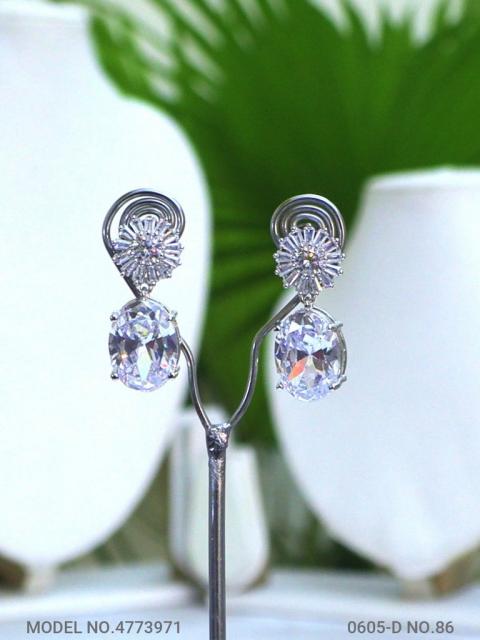 Gorgeous Earrings for Parties