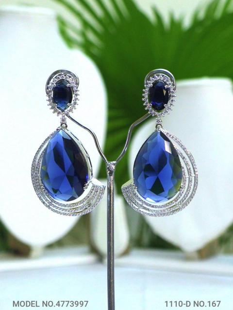 Earrings made of Cubic Zircons