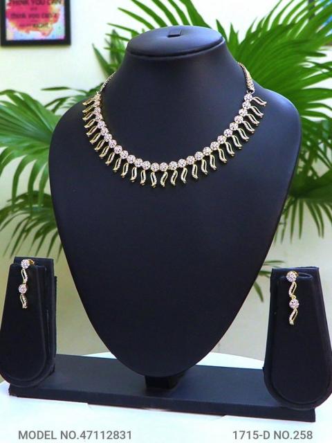 A necklace Set for all Occasions !