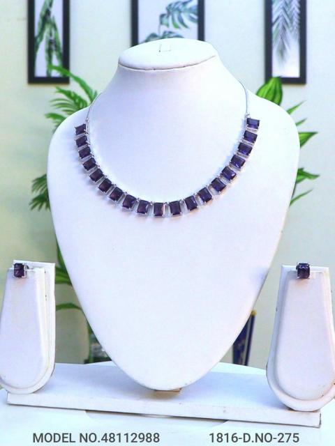 Necklace Set crafted for bold Women