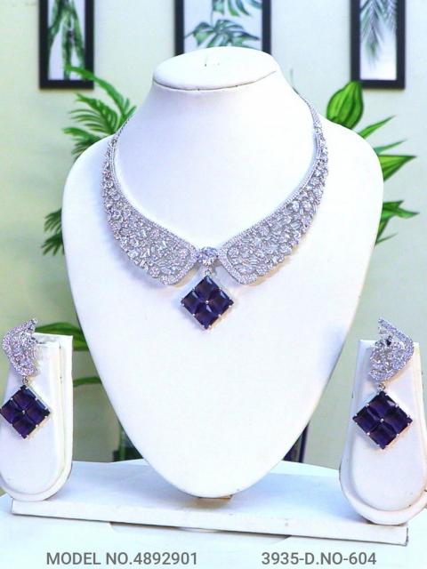 Statement Necklaces in Trend
