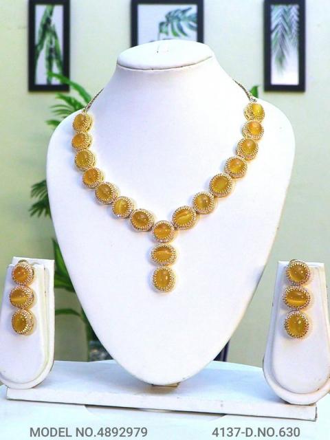 Traditional American Diamond Set