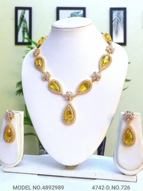 The best Gift for a Woman ! Jewelry