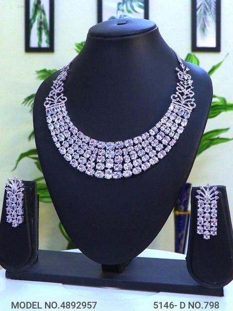 Traditional yet Trendy Design | Ideal for your Parties !