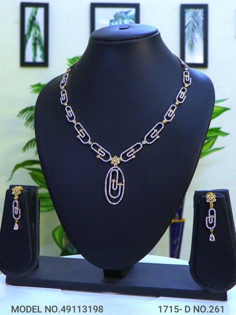 Necklace Set crafted for bold Women