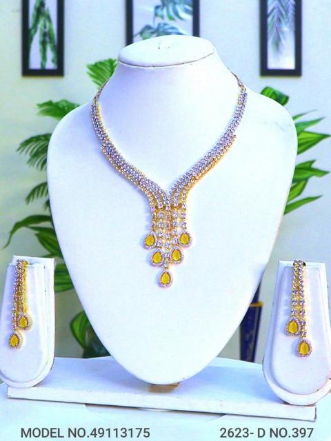 Fine Fashion Classic Necklace Set