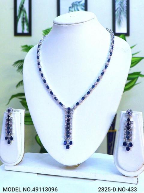Classical Yet Trendy | Jewelry Set