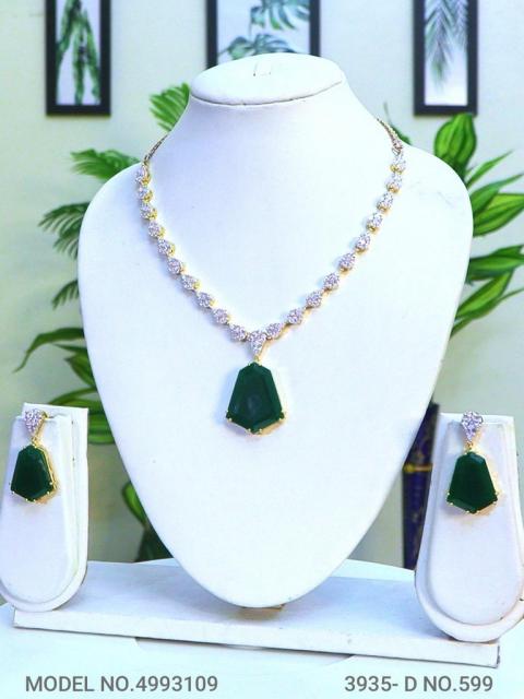 Traditional American Diamond Set