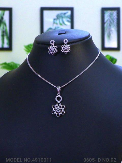 Zirconia Fine Fashion Pendant Set