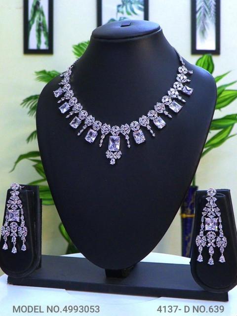 Traditional yet Trendy Design | Ideal for your Parties !