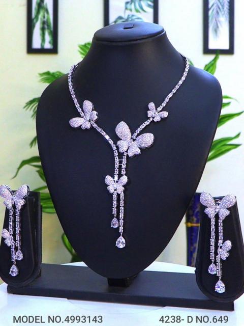 Traditional Design | American Diamond Jewelry Set