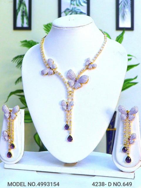 Necklace Designed by Passionate Craftsmen !