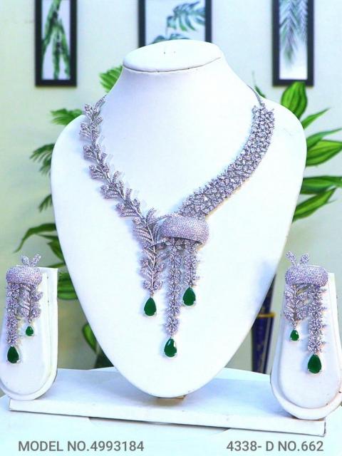 Wholesale Traditional Necklace Set