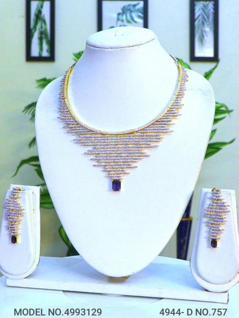 Statement American Diamond Set
