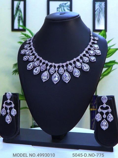 Traditional yet Trendy Design | Ideal for your Parties !