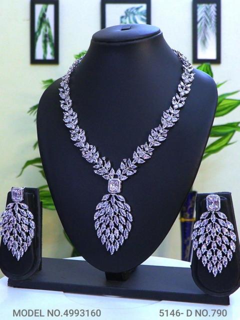 Traditional Zirconia Jewelry Set for Classy Women