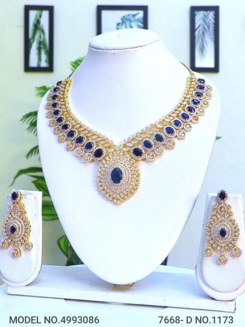 Traditional Zirconia Jewelry Set for Classy Women