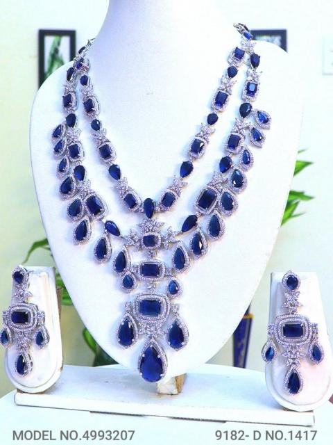 The best Gift for a Woman ! Jewelry