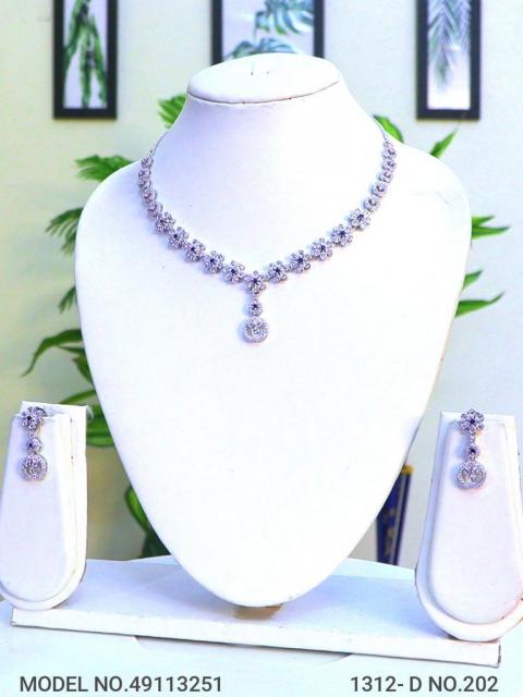 Necklace Set for Wedding Occasions