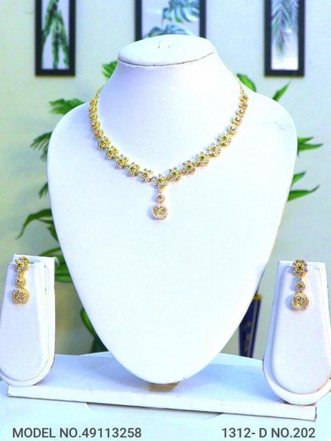 Be a Showstopper in your Party !