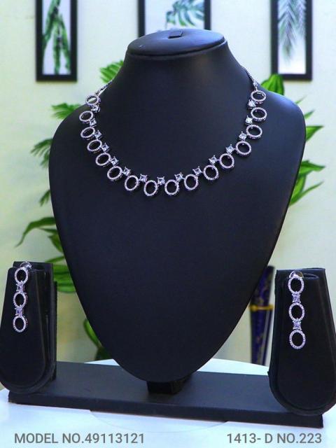 A necklace Set for all Occasions !