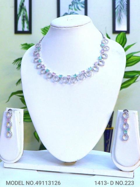 eye catchy Necklace set