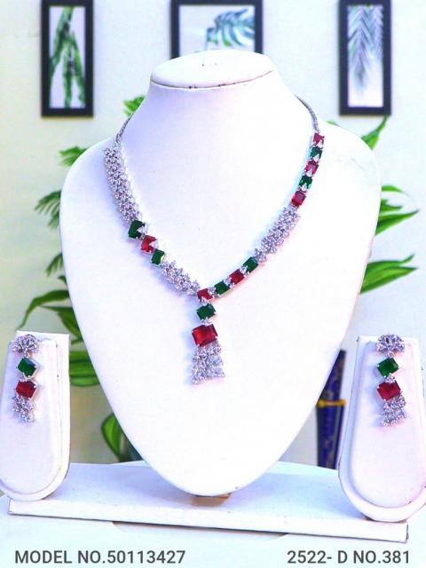 Classical Yet Trendy | Jewelry Set