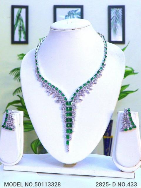 Classic Cz Jewelry Set with Earrings