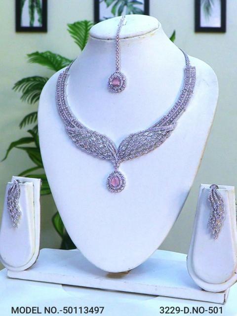 Fine Fashion Classic Necklace Set