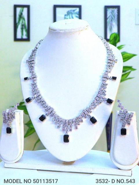 Classic Modern Day Gift Jewelry for Women