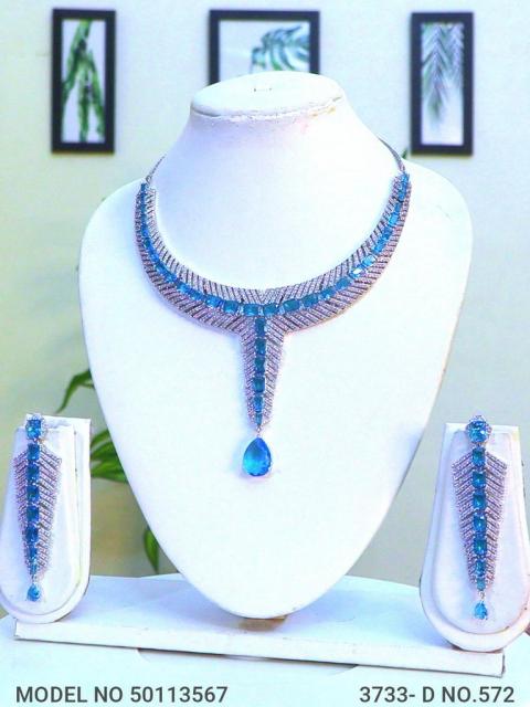 Classic Modern Day Gift Jewelry for Women