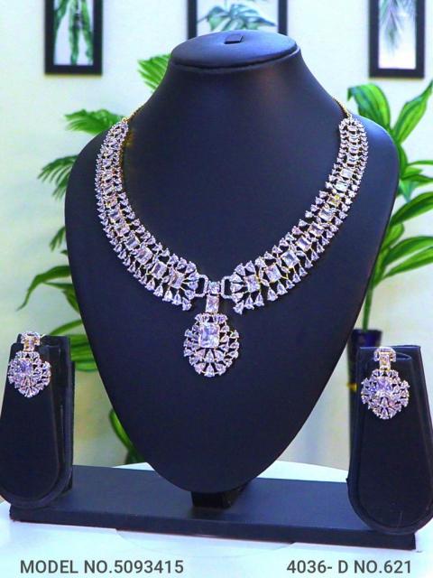 Amazing Traditional Jewelry Set