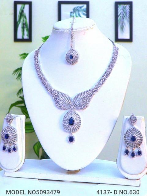 Bridesmaid Necklace Set for Traditional Weddings