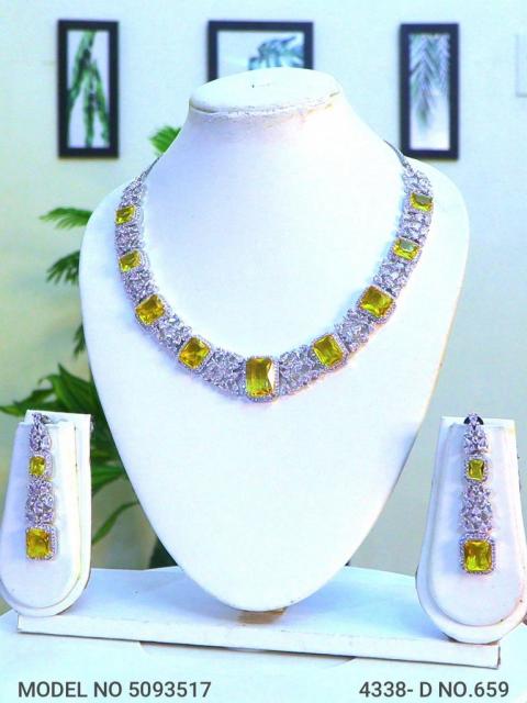 The best Gift for a Woman ! Jewelry