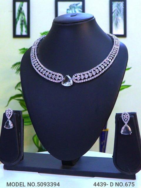 Statement American Diamond Set